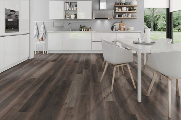 Vinylböden wie PR Flooring Eiche Lanstrop sind pflegeleicht, robust und leicht zu verlegen.
