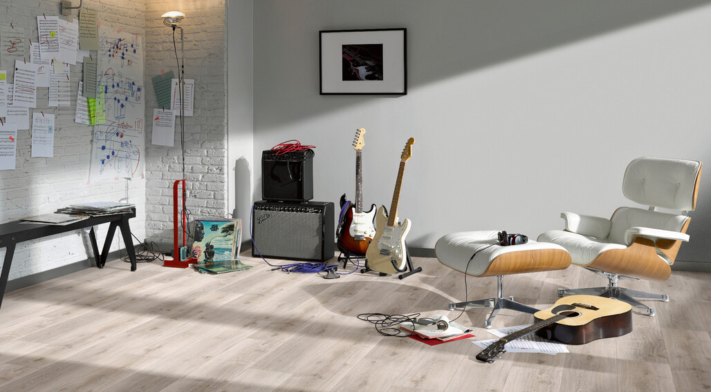 parador-basic-5.3-vinylboden-eiche grau-geweißt-gebürstete-struktur-rigid-landhausdiele-