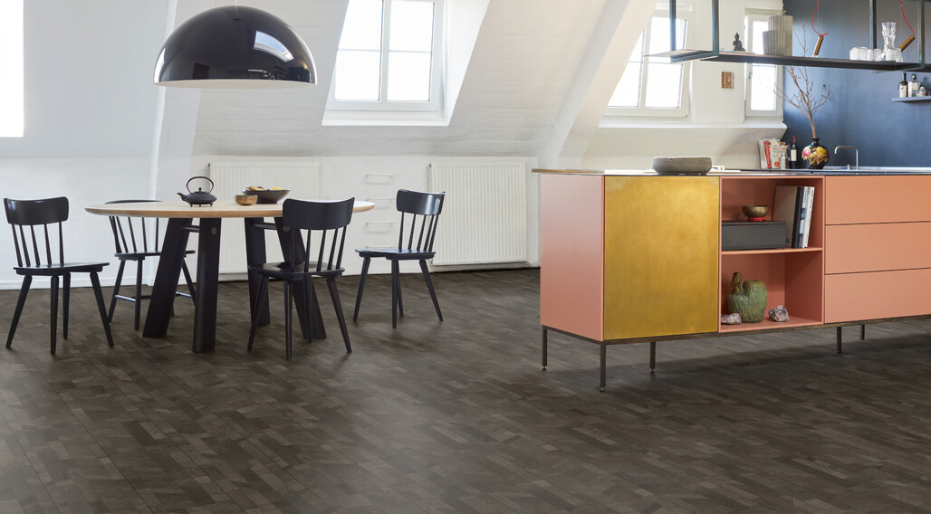 parador-modular-ONE-designboden-cross-cut-black-porenstruktur-1744553