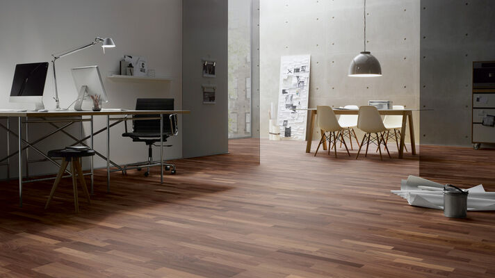  ter Hürne Satin Elements Collection Parkett ausgeglichen lackiert Schiffsboden 3-Stab Naturholz Parkett Nussbaum 2390x200x13 mm 1101010151 | 73108