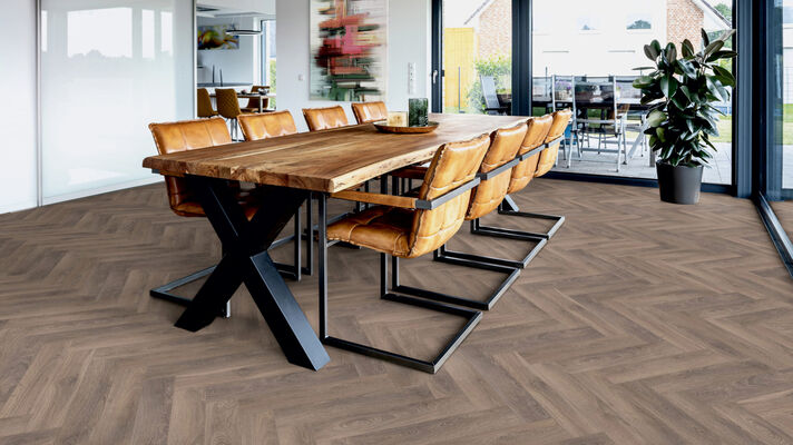  ter Hürne Herringbone Edition Laminatboden fein-geport Fischgrät Iko Premium-Laminatboden Eiche Suite 630x126x10 mm 1101021851 | 75508