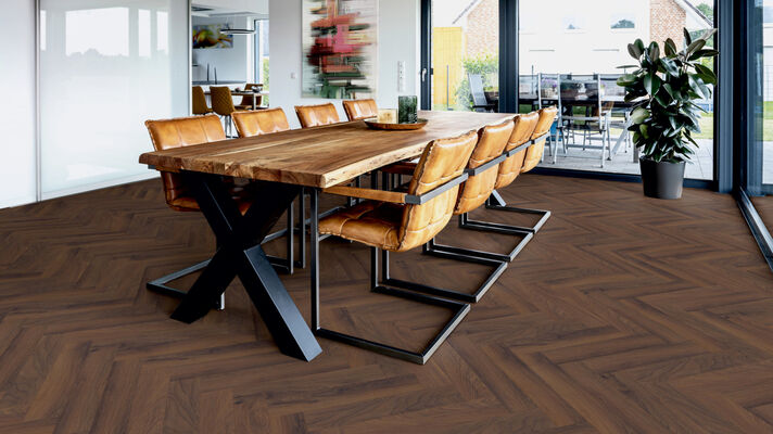  ter Hürne Herringbone Edition Laminatboden gealtert Fischgrät Iko Premium-Laminatboden Eiche Estate 630x126x10 mm 1101021852 | 75520