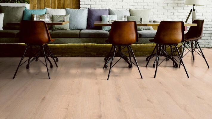  ter Hürne Wood Edition Design-Vinylboden stark-gebürstet Lange Landhausdiele Soya Design-Vinylboden 1 Eiche Stettin Perform 1814,8x235x6 mm 1101240403 | 78112