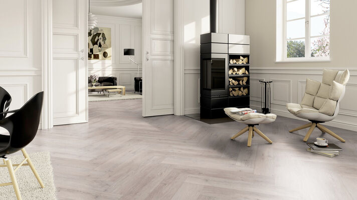  ter Hürne Herringbone Edition Design-Vinylboden Eiche Helsinki tief-gebürstet Fischgrät Soya Perform 743x145x6 mm 1101240610 | 78388